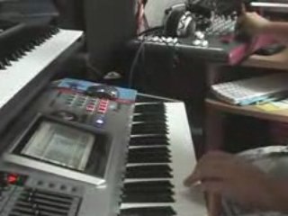 KEYVIBZS PRODUCER MAKING A SOUND