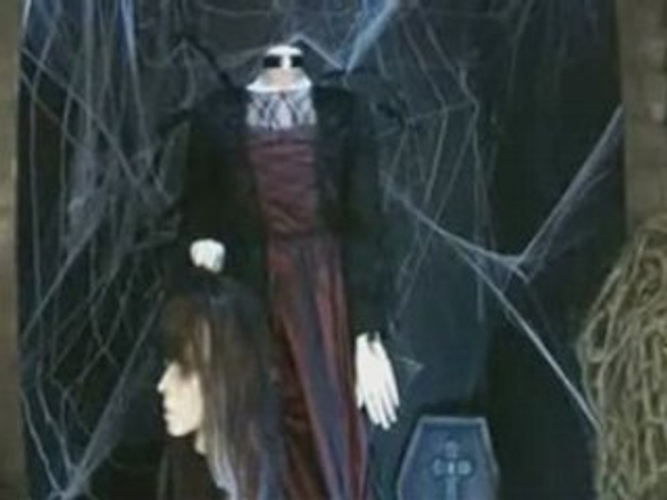 Lifesize Halloween Animatronics - Beheaded Corpse Bride