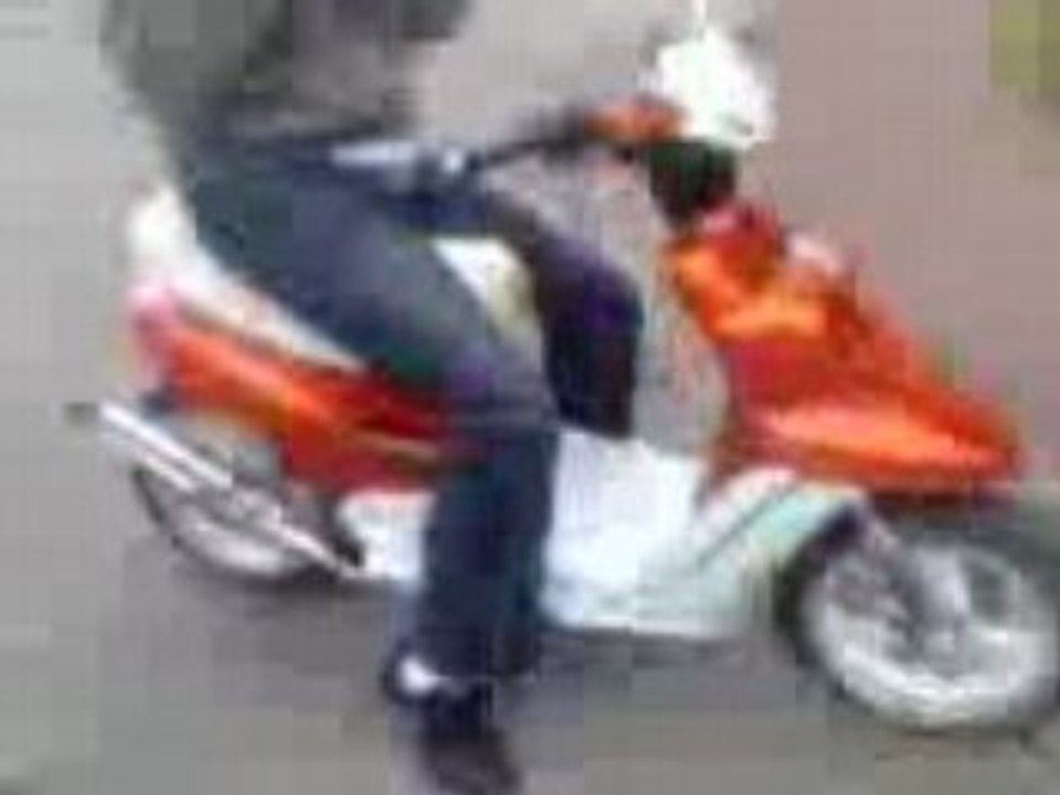 mon scoot str8 orange 50 conti