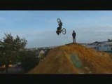 Backflip a verriere le buissons