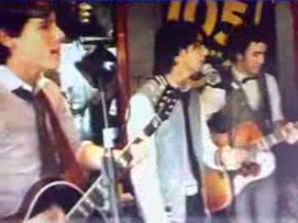 Jonas Brothers - Radio 105 (05/10/08)