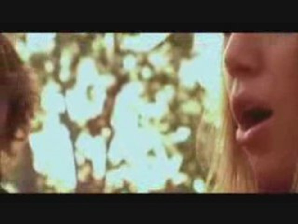 Lykke Li & Bon Iver doing 'Dance Dance Dance' in L.A