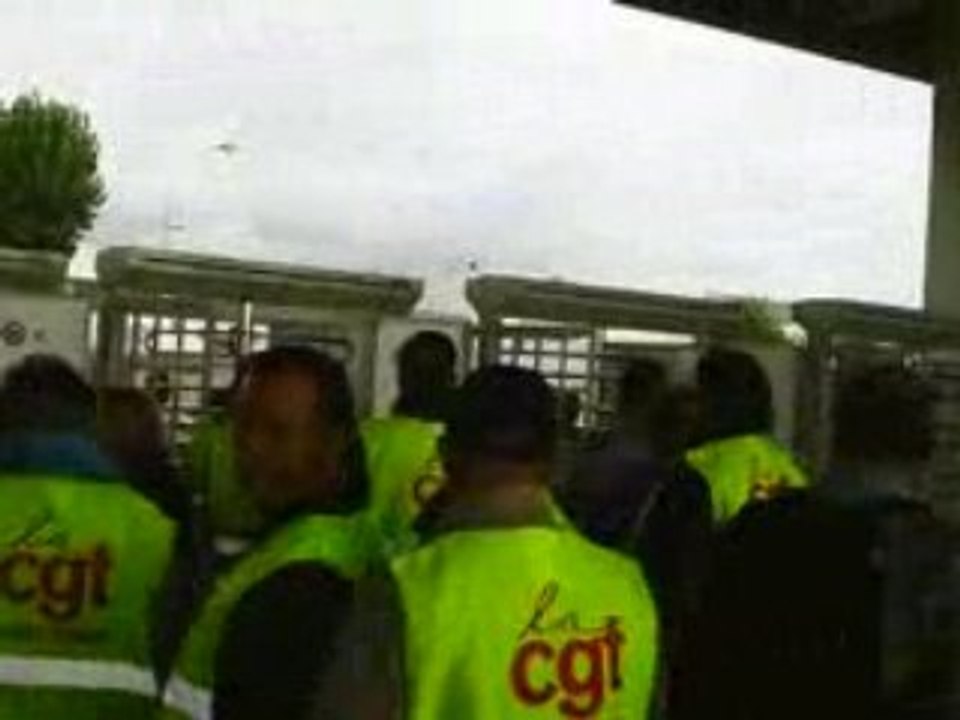 Arrivée des grevistes 2