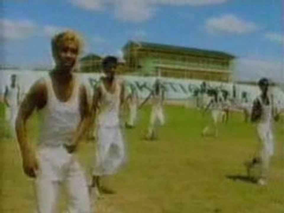 Njakatiana -Mifalia fa malagasy