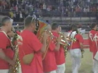 L'entrée dans les arènes de la banda Kalimucho