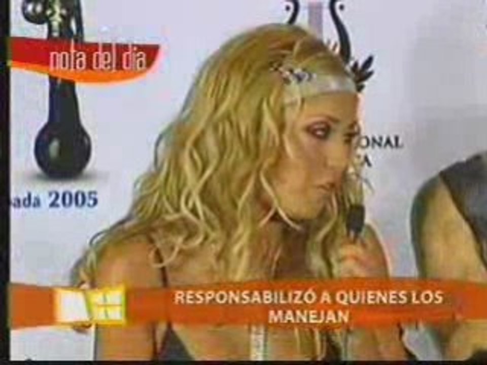 Anahi en ventaneando