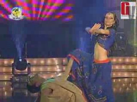 Danza hindú: Celine y Nicholas (Bailando x1S 04-10-08)