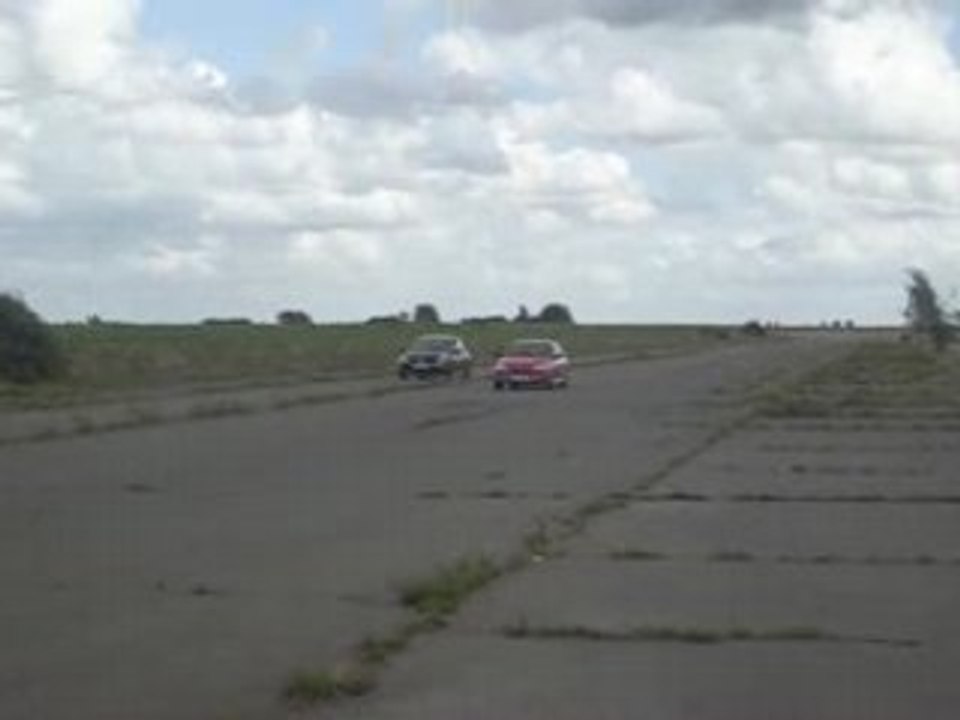 ma fiesta rs turbo 0.5b vs clio rs3 200cv