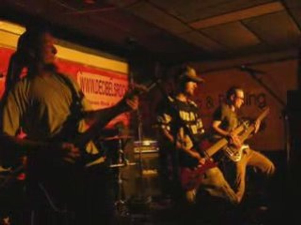 03 - Klaws - Violence gratuite Au Décibels Rock Fest