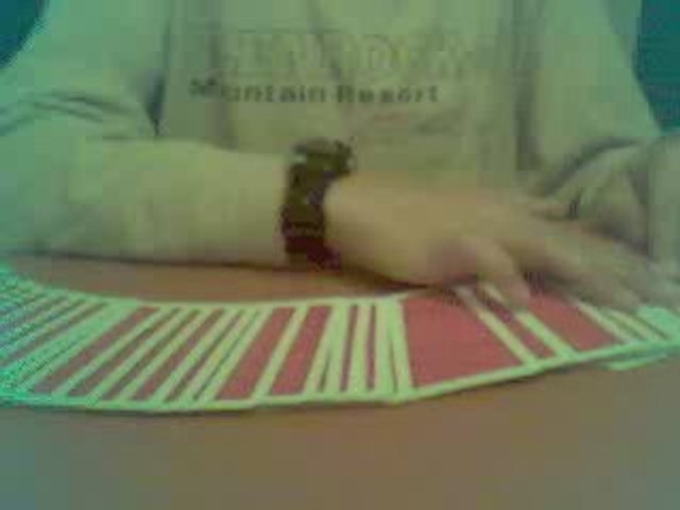 tour de magie expliquer (la carte qui change de couleur)