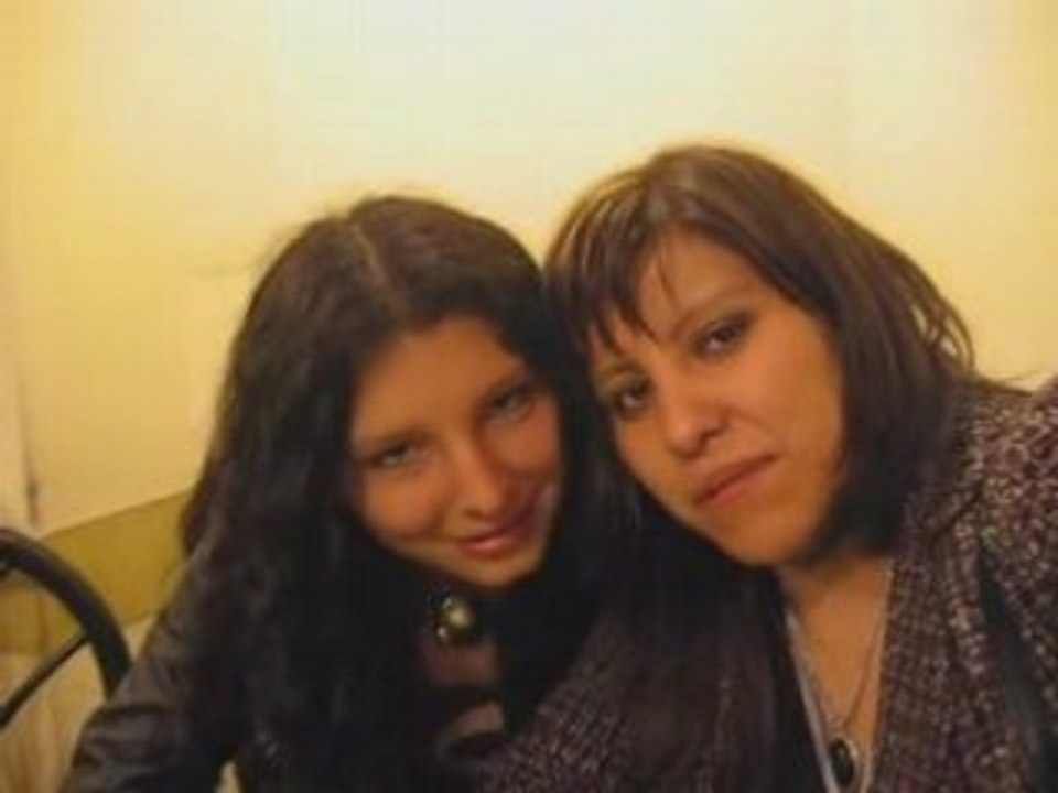 Sandra y katy a las 5 de la mañana