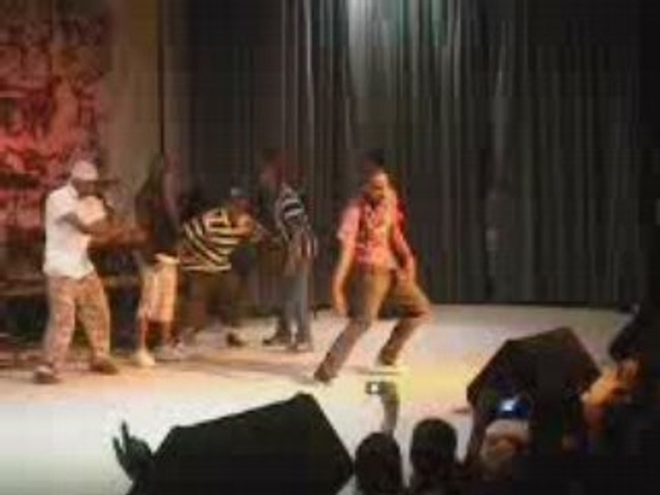 so fresh feat iNVINCIBLe armada ((mon crew))