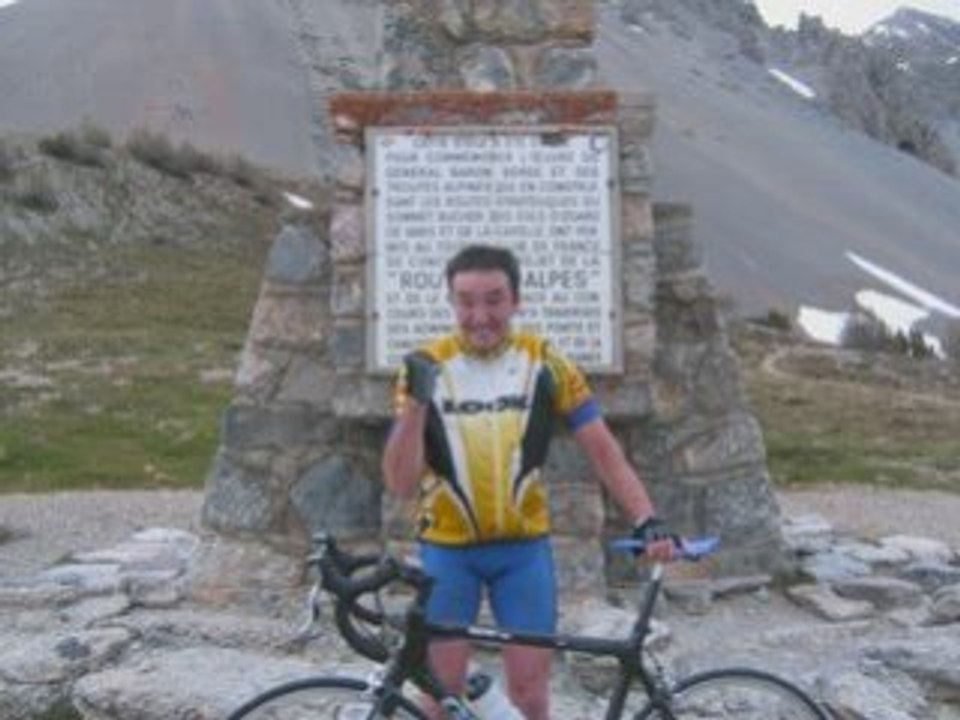 Ascension du col de l'Izoard à vélo en juin 2008.