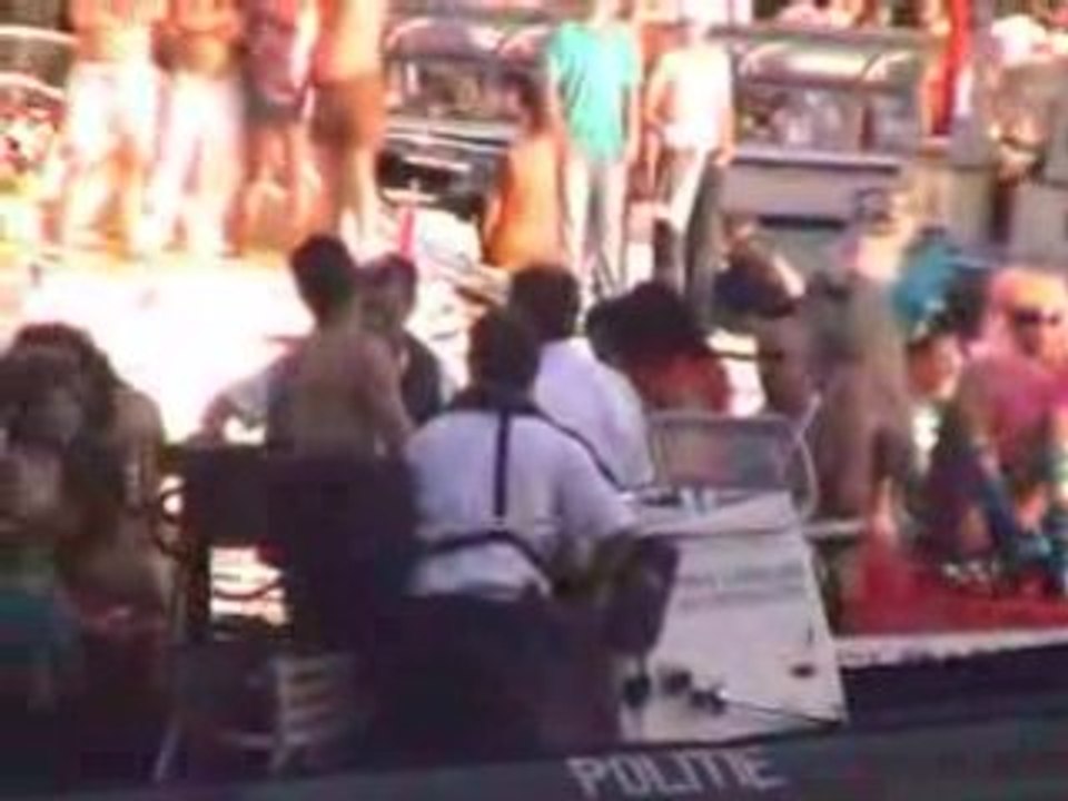 Baston : Rohff & Booba à la Gay Pride d'Amsterdam