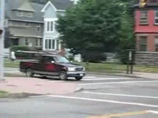 07/17/07 Memorial Art Gallery Bus Scupture, Clip 3