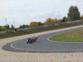 zx6r contre 600rr carole