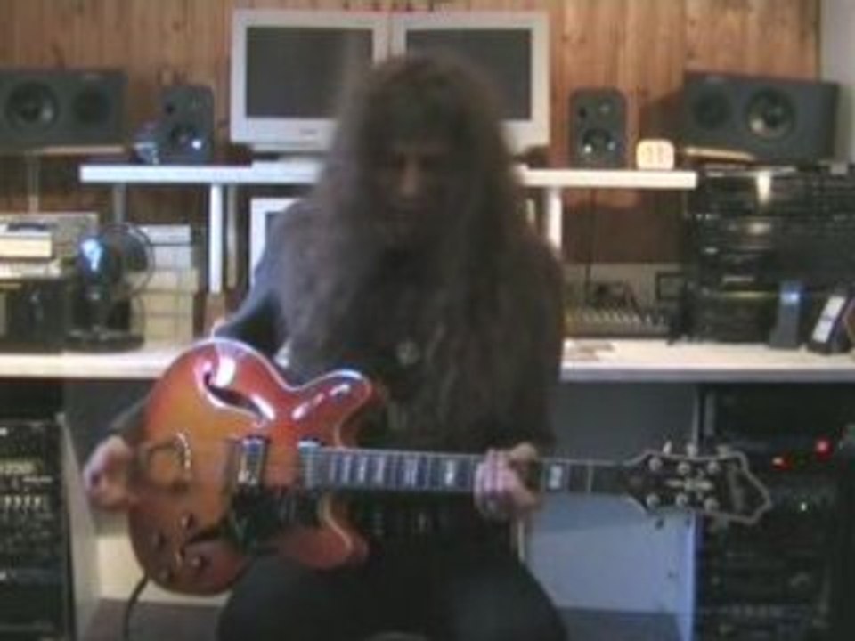 Axel Ritt Reviews Hagstrom Viking