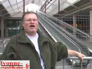 Un enfant happé par un escalator à Auxerre