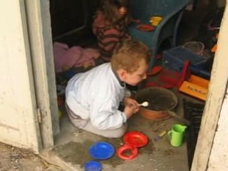 Samedi jardinage chez la famille foldingue