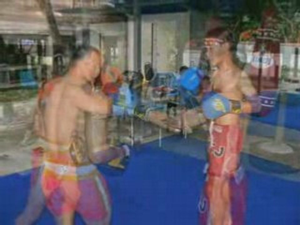 Oat jeune boxeur Thai de Nan