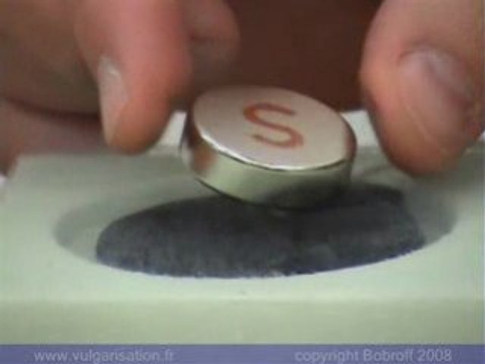 Levitation supraconducteur refroidi hors champ