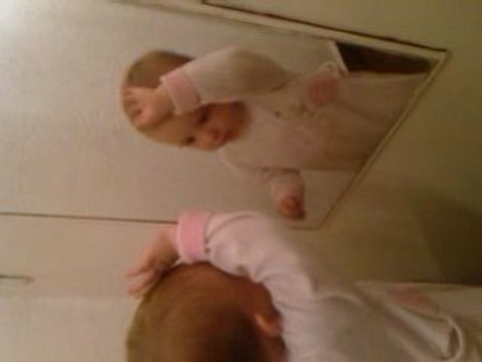 Camille devant le miroir