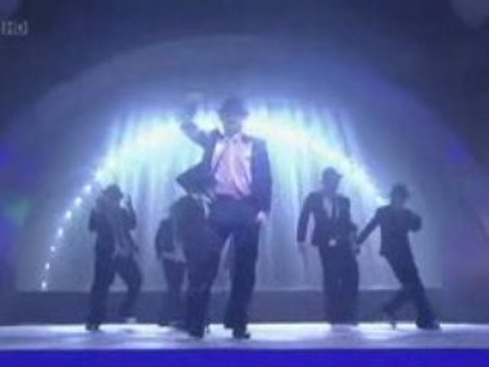 Son Ho Young  -  Love Brings Separation Live