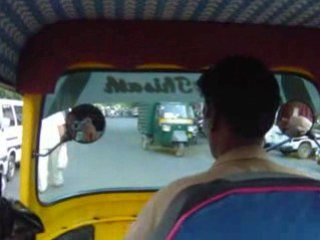 Pondi en rickshaw
