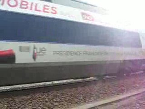 TGV 390 UE CROISEMENT ENTRE UM TGV A ( INC + 368 - 390 )