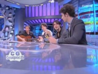 JONAS BROTHERS LEARN SPANISH ON TALKSHOW