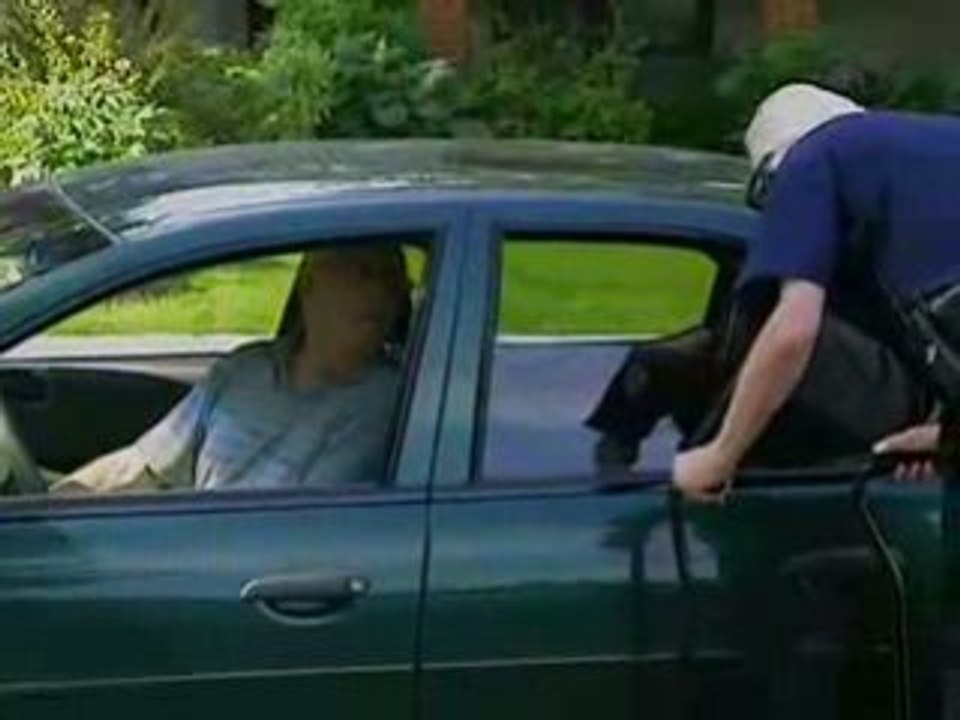 A Police Man demande des tunes