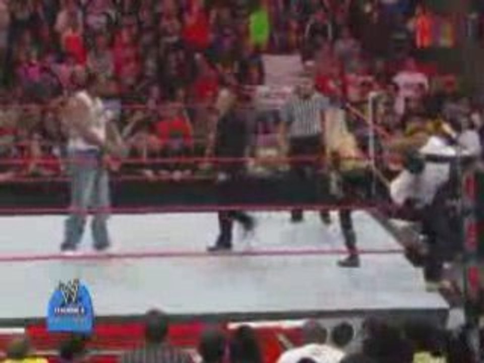 Raw After The Bell - Kelly Kelly 'kicks it' with Cryme Tyme