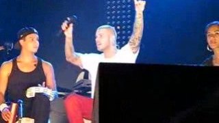 10.10.08 - M.Pokora - Hey Ya 2 (live Strasbourg)