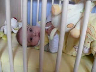 2008.09.18 -Eliott -  je mets ma musique tout seul...