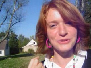 Arbre, libellule et poils de nez