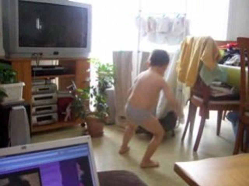 anthony qui dance