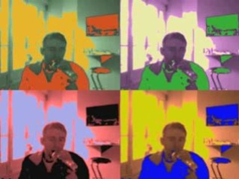 Wiwi égratigne Take your shoes off