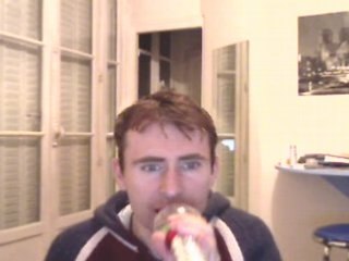 Wiwi égratigne "Together again"