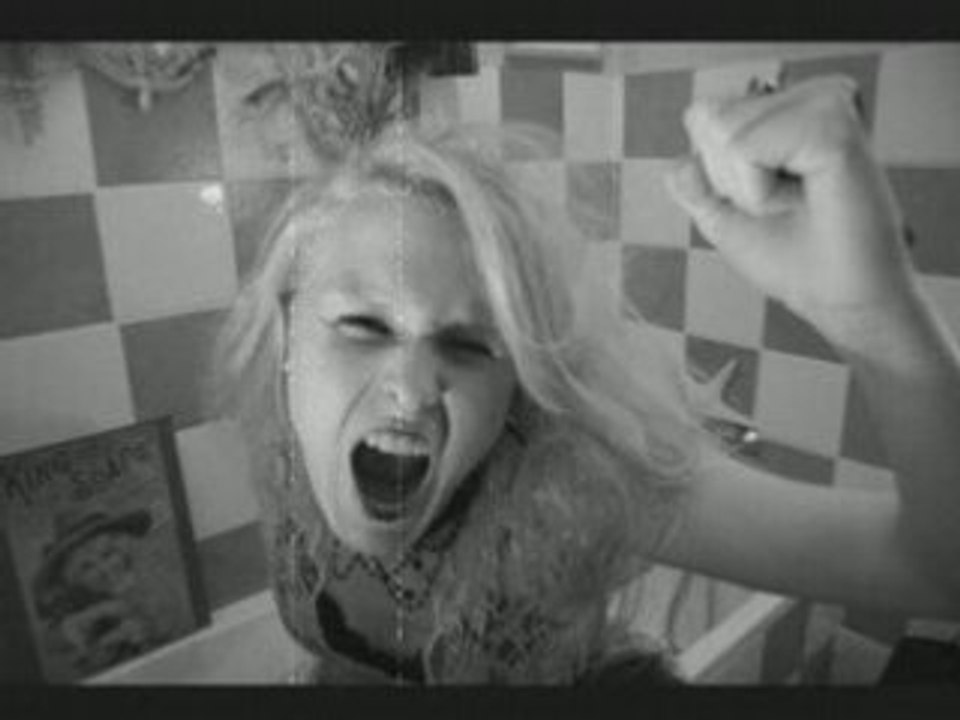 Clip maman XY de mademoiselle K par Cécilia Rowe