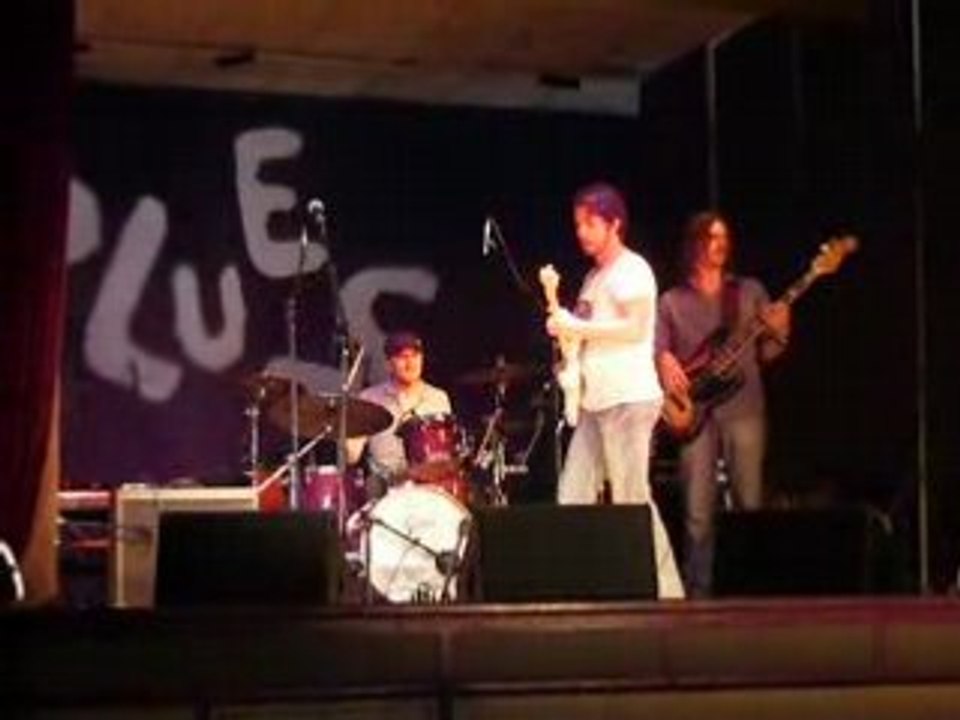 TIMO GROSS au Festival Blues du Château La CHEZE (v2)