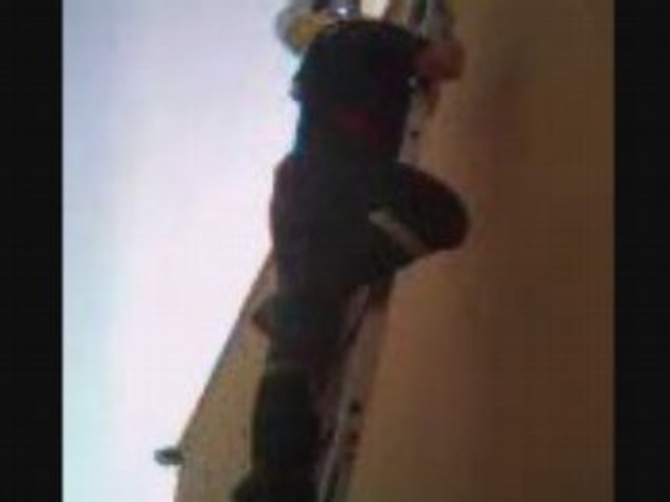 Moi sur echelle a crochet