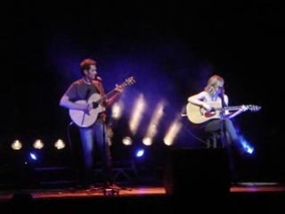 II-Amandine Accoustique-"Faire Face-Avignon-(11.10.09)