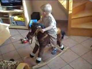 Mon cheval de bois en video