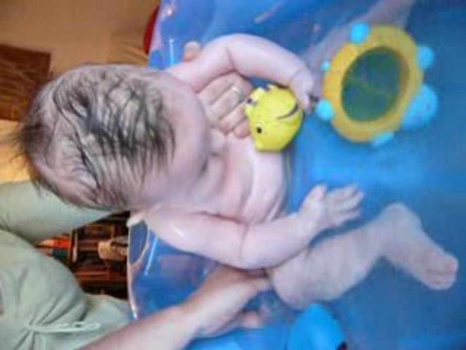 noémie dans son bain