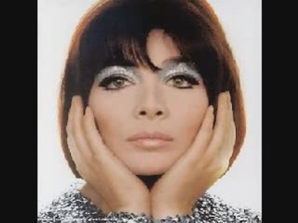 Accordéon, Juliette Greco - par Astra