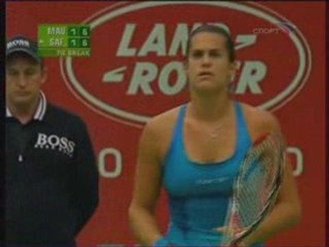 Kremlin Cup 2008 R2 - Amelie Mauresmo - Dinara Safina p4