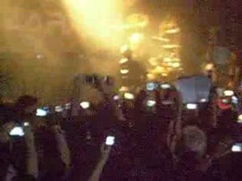 Intro du concert de Cinema Bizarre au Bataclan