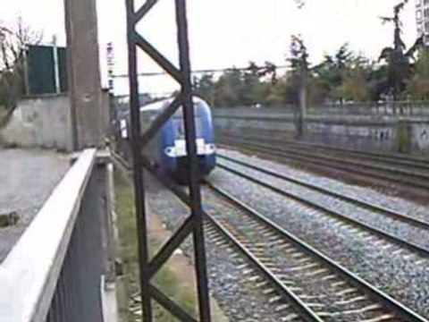 train TGV et trains ter à Lyon 30.09.08