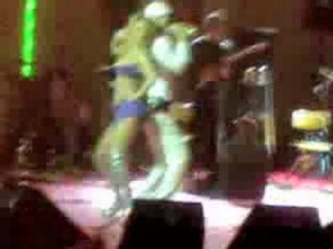 DEMET AKALIN-DANSÖZ CANLI PERFORMANS