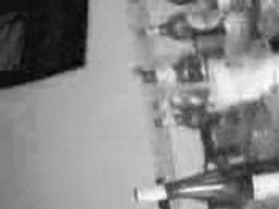 tout le monde dors en noir et blanc